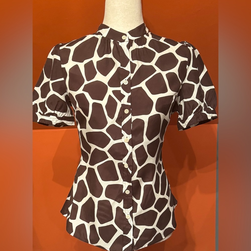 Banana Republic Giraffe Print Blouse - Picture 7 of 7
